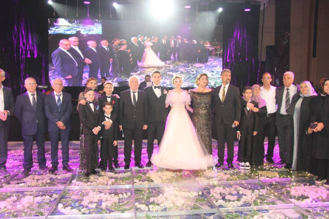 Beyza Naz ile Said nişanlandı 1